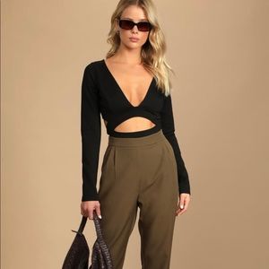 Lulu’s Black cutout sleeved bodysuit